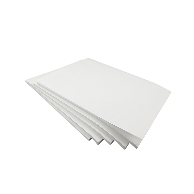 DCR pad hvit bakgrunn